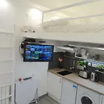 Studio Cosy Avec Mezzanine
