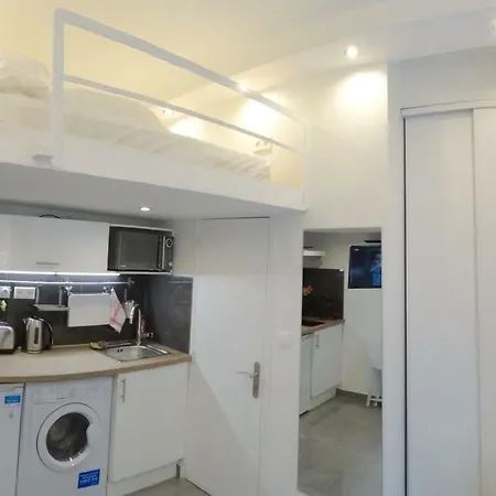 Studio Cosy Avec Mezzanine