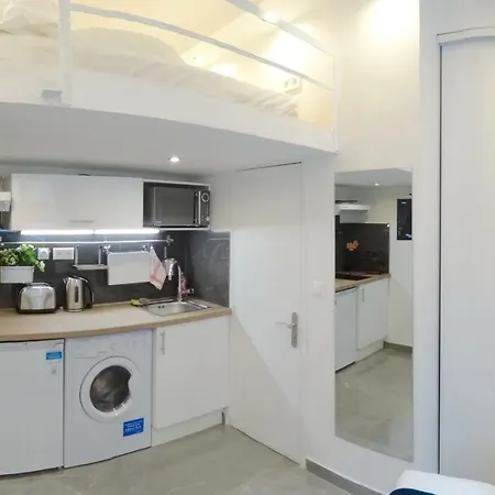 Appartement Studio Cosy Avec Mezzanine Parijs