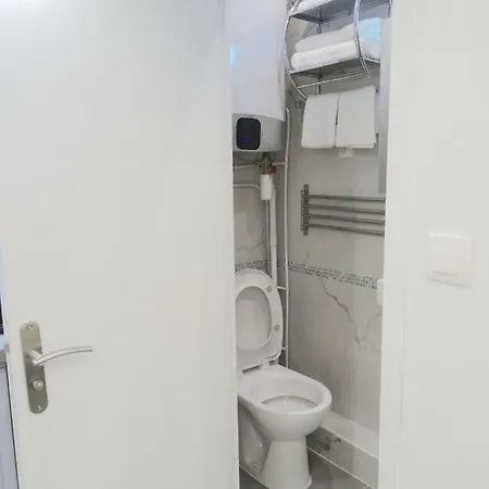 近甘必大广场绝佳一室公寓 *